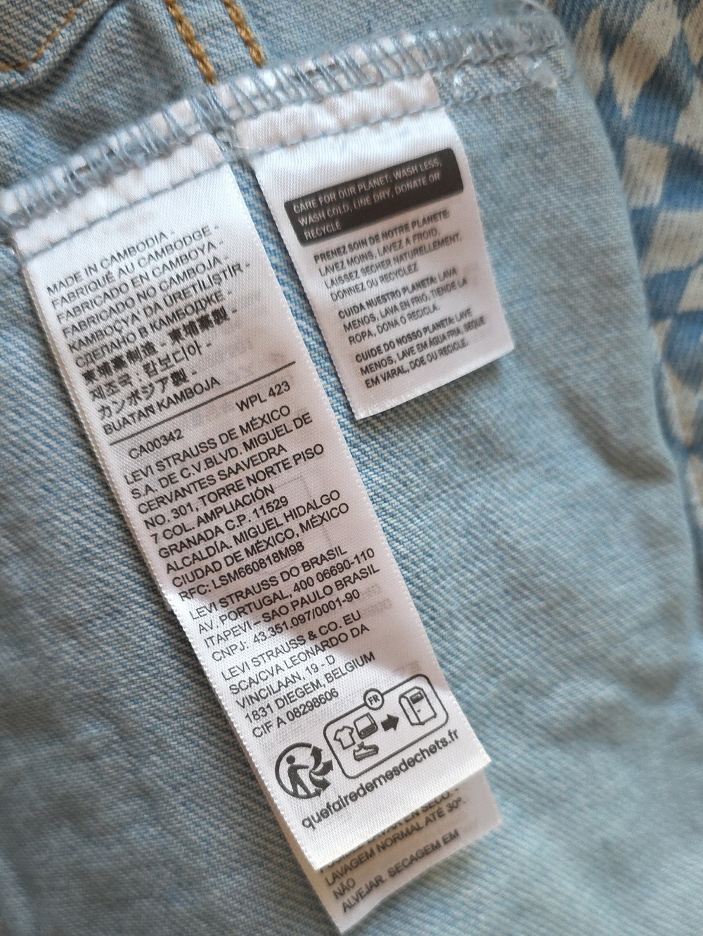 LEVI'S | $90 Harper Geo Trucker Denim Jacket - Picture 9 of 10